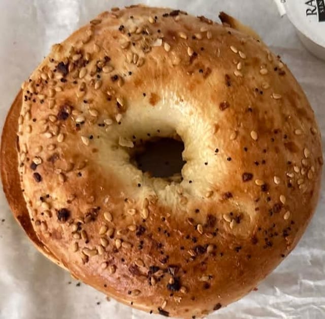 Bagel w/ Cream Cheese.