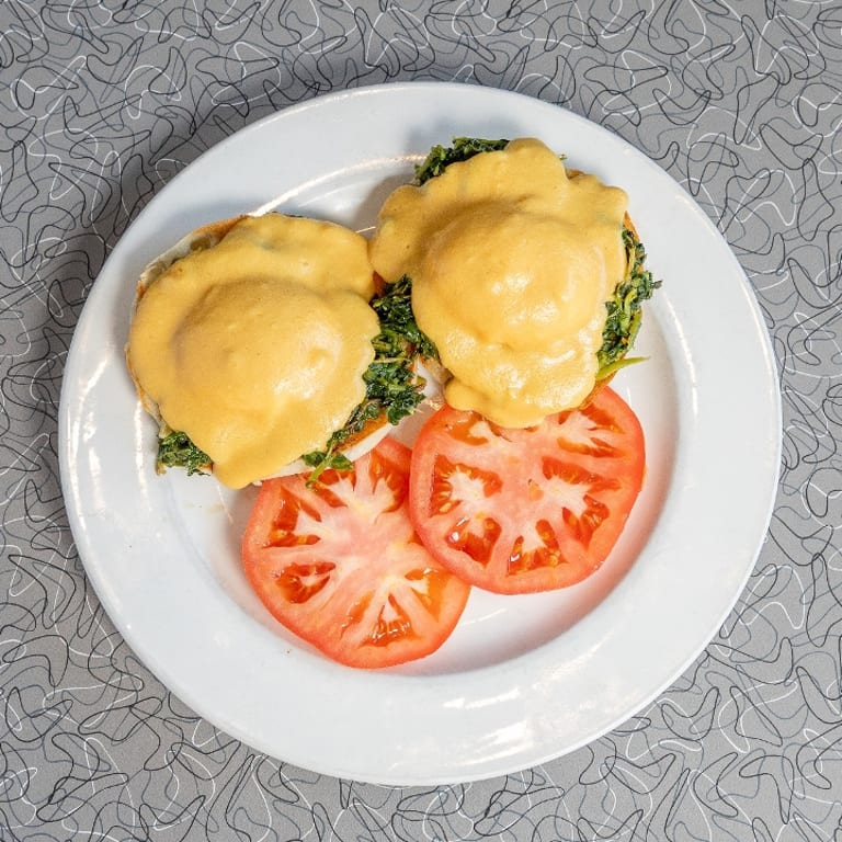Egg-cellent Options: Brunch, Omelettes, and More